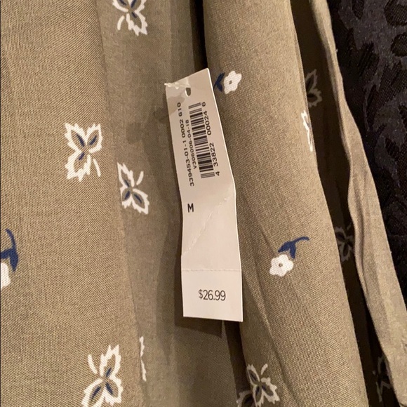 Green blouse - Picture 2 of 2